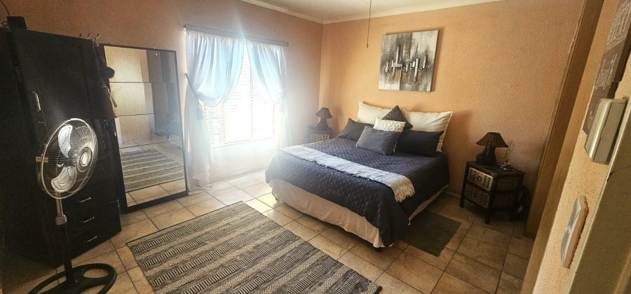 To Let 3 Bedroom Property for Rent in Protea Park North West